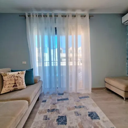 Apartament Anda's Cozy Place At Fafa Golem (Tirana)